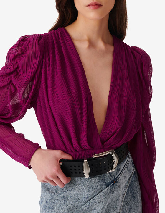 CROPPED AND PLEATED V-NECK TOP