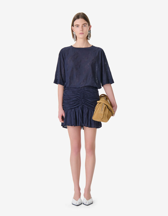 TEXTURED ROUND NECK T-SHIRT