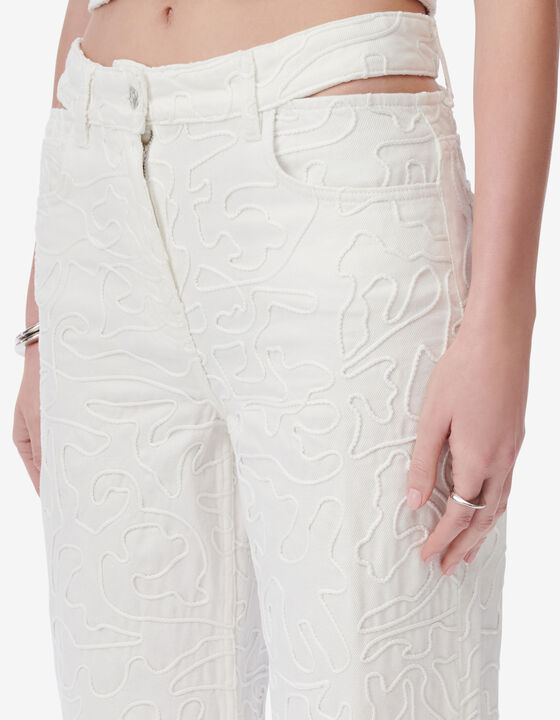 OVERSIZED EMBROIDERED JEANS