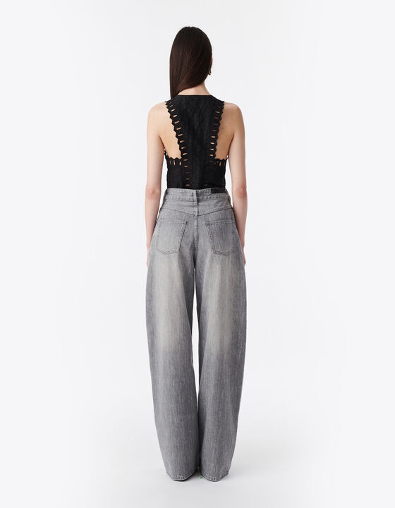 SHORT TOP WITH EMBROIDERY