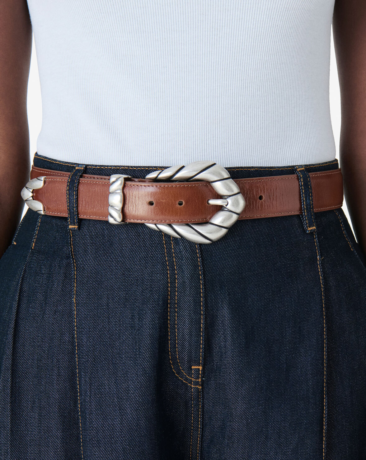 EMBELLA image number null