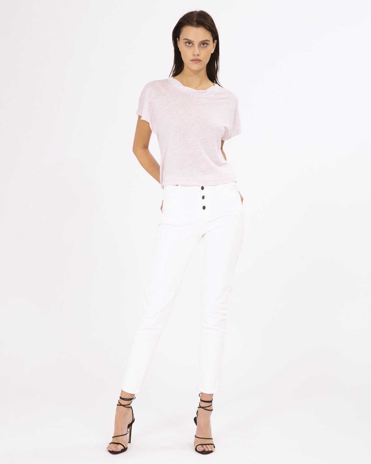 Photo of IRO Paris Rugged T-Shirt Blush Pink - This Short Linen Top Is Distinguished By Its Worked And Frayed Edges. Its Plus? Its Sleeves Are Adjustable With A Button To Fold Them Up. Wear It With Grey Jeans And A Pair Of Pumps For A Resolutely Modern Look. Spring Summer 19