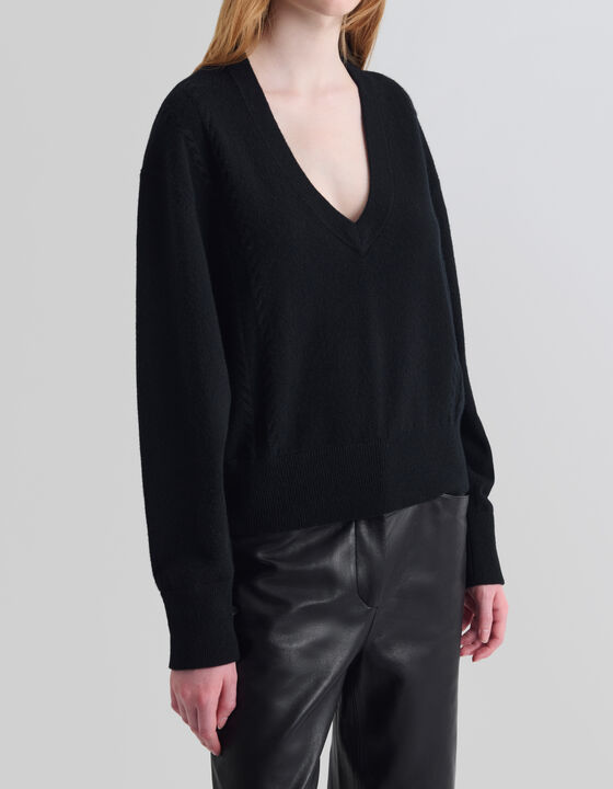 V-NECK CASHMERE SWEATER