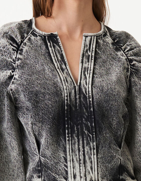 V-NECK FADED DENIM TOP