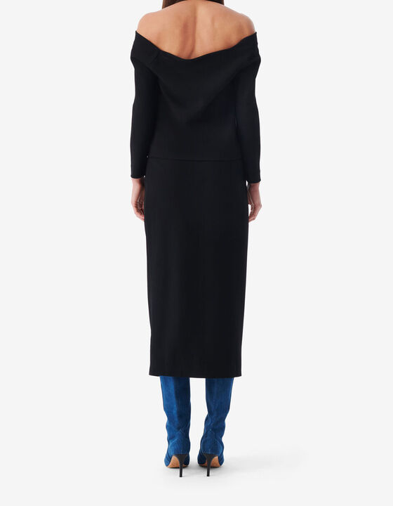 OFF-THE-SHOULDER TOP